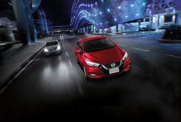 Nissan Almera thừa hưởng công nghệ gương buồng đốt từ siêu xe GT-R